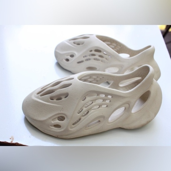 Adidas Yeezy foam runner - Picture 3 of 11